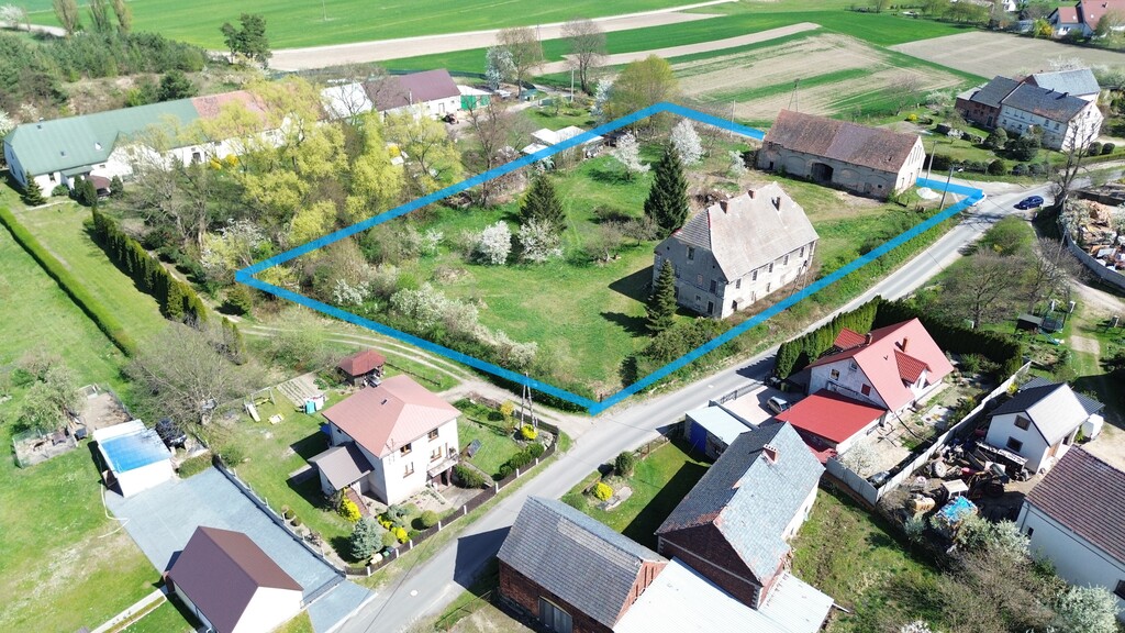 Duży dom w Krzyżowej