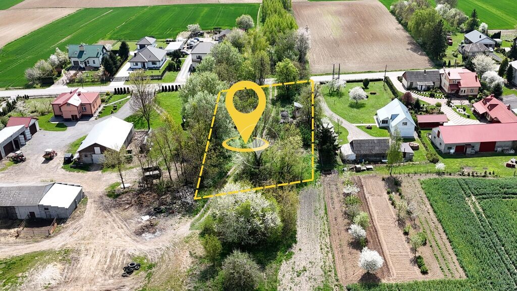 Działka 0,25 ha z mediami–cisza, zieleń, potencjał