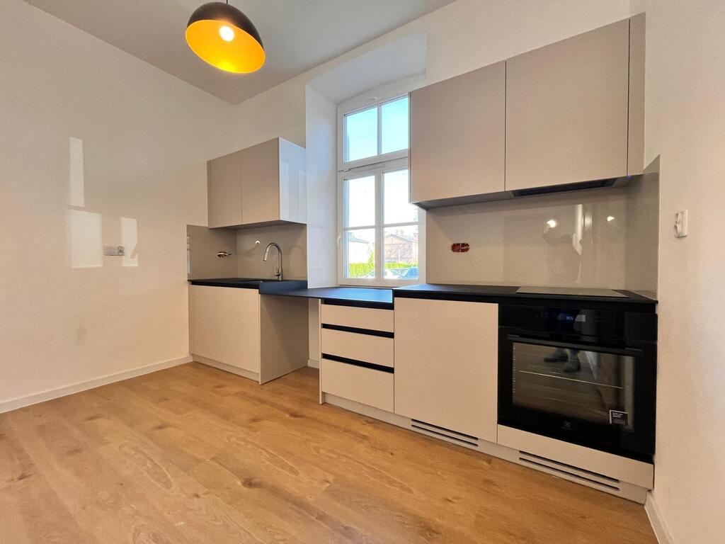 Dwupoziomowe mieszkanie na zamojskich Koszarach