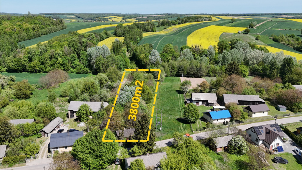 Sprzedam urokliwe siedlisko z działkami!