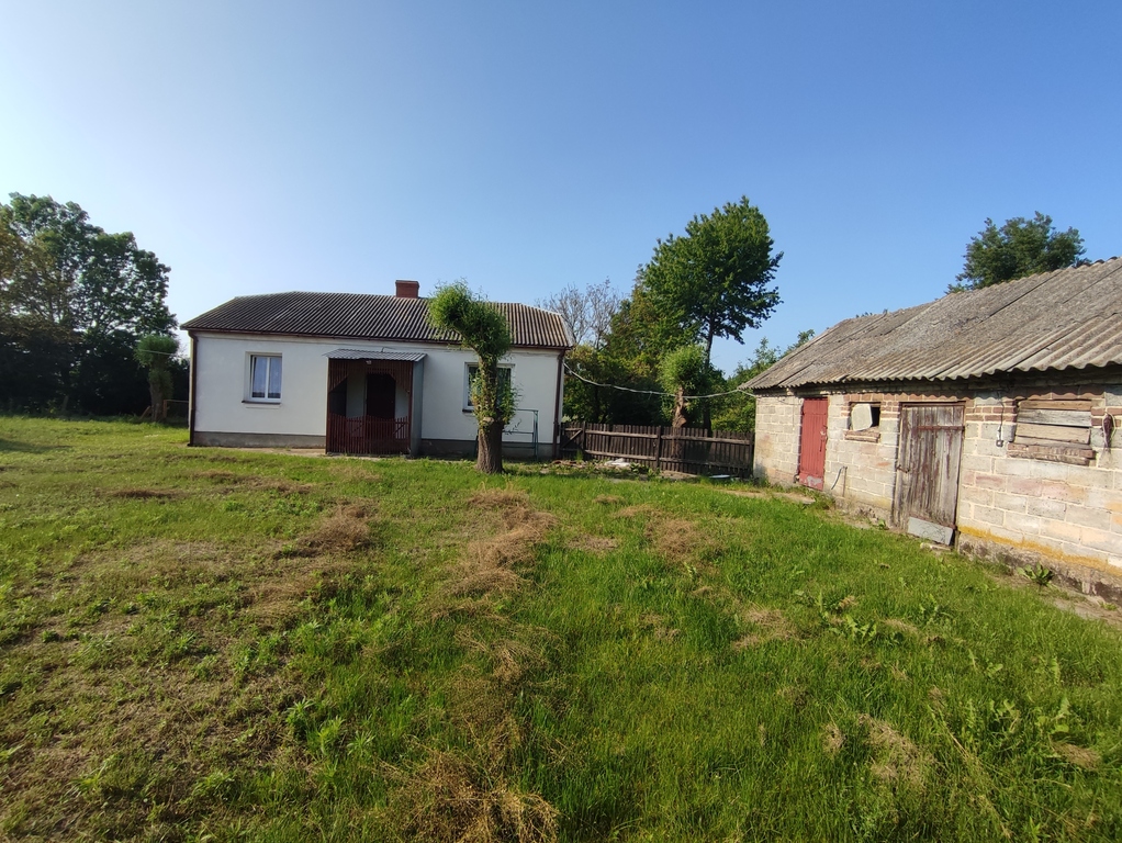 Dom na dużej działce - Marysin