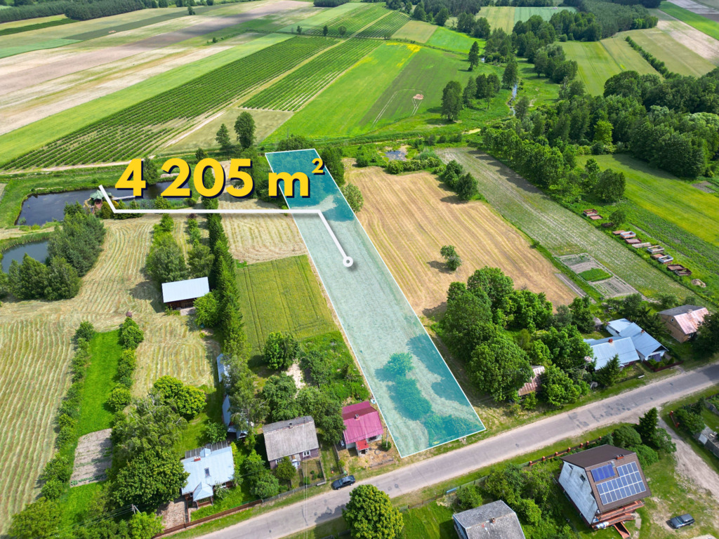 Działka 4205 m² w Ostrowiu, strumień, media