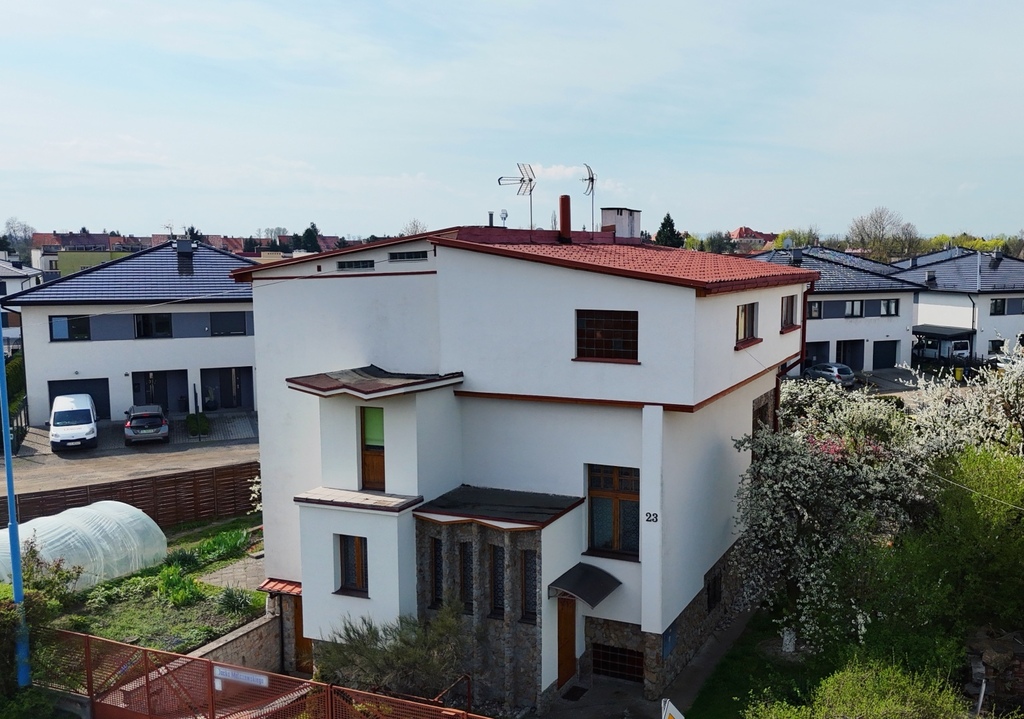 Dom, bardzo dobra lokalizacja, duża powierzchnia