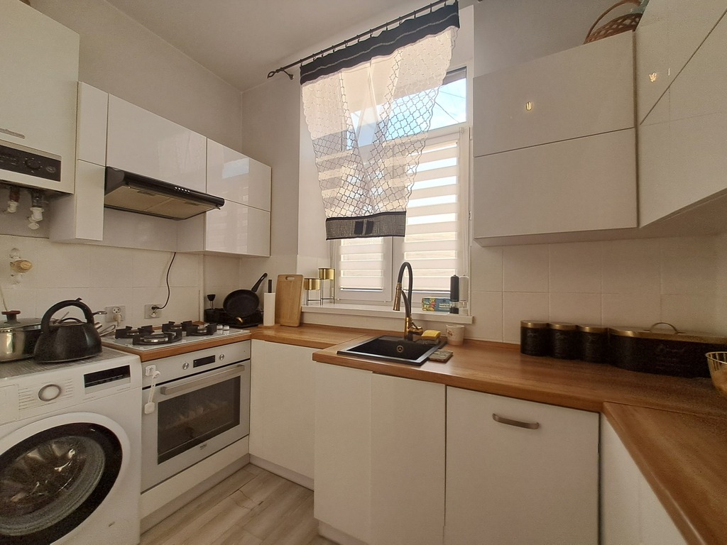 Bezczynszowe M4 po remoncie z garażem.