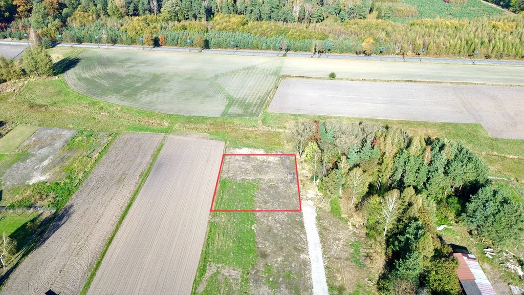 Duża działka w spokojnej okolicy !