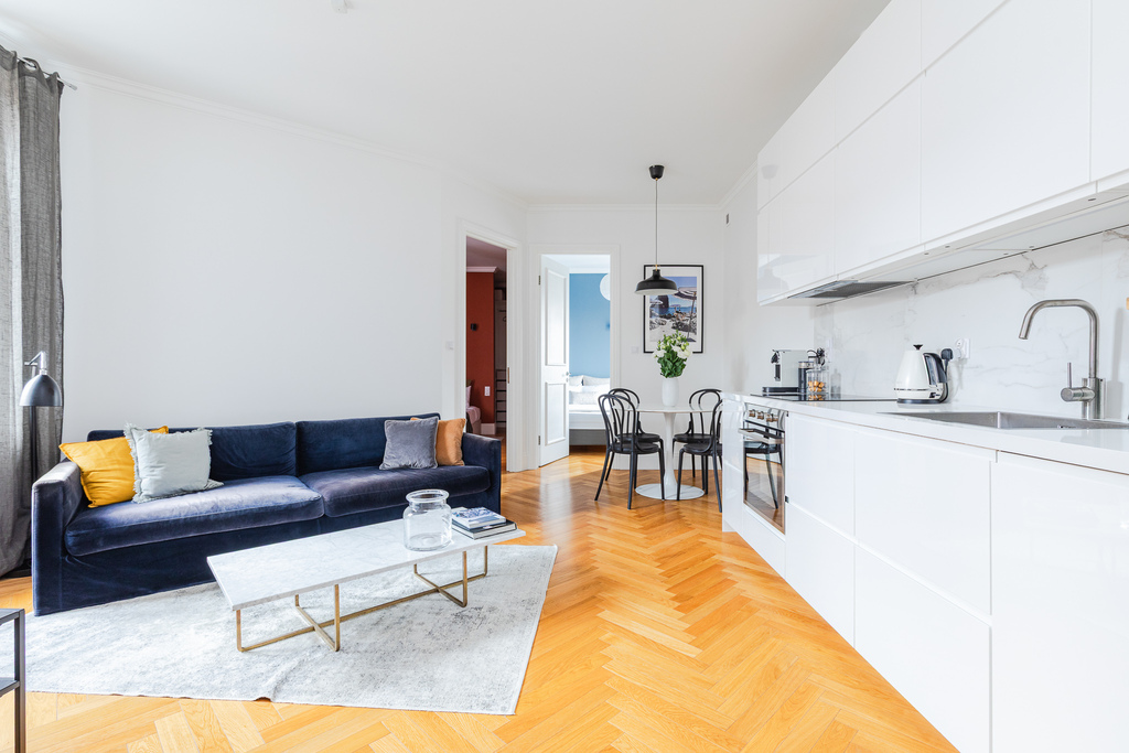 4 pok. w zabytkowej kamienicy na Pradze