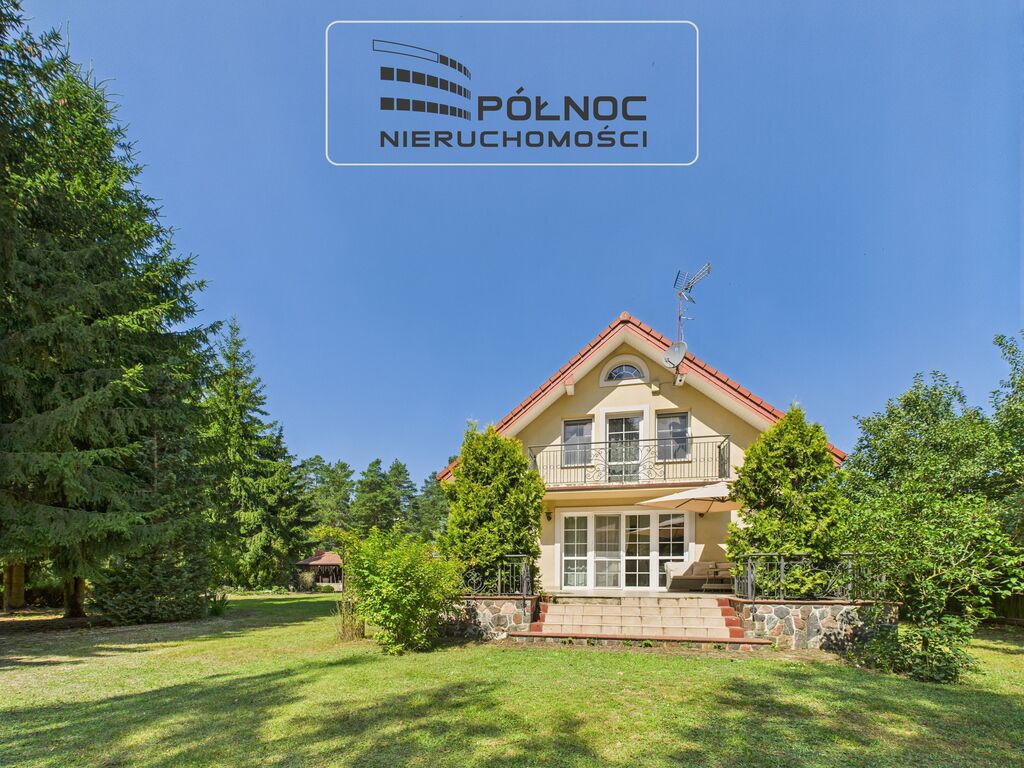 Posiadłość niedaleko jeziora na Mazurach (Regiel)