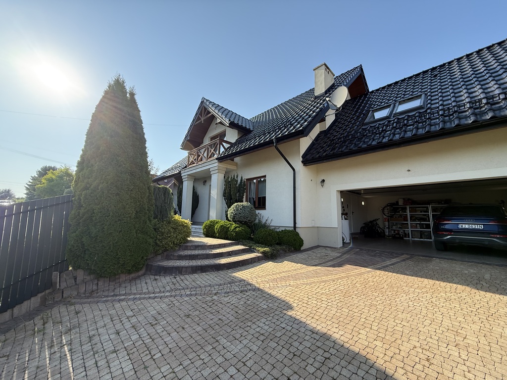 Piękny i funkcjonalny dom Rzeszotary