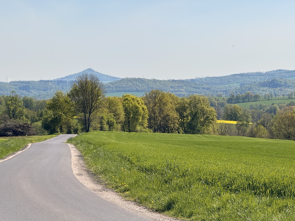 Sielska działka pod zabudowę w Marczowie gm. Wleń