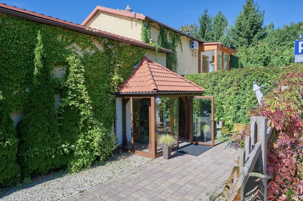 Dochodowy kompleks hotelowo-gastronomiczny + domh