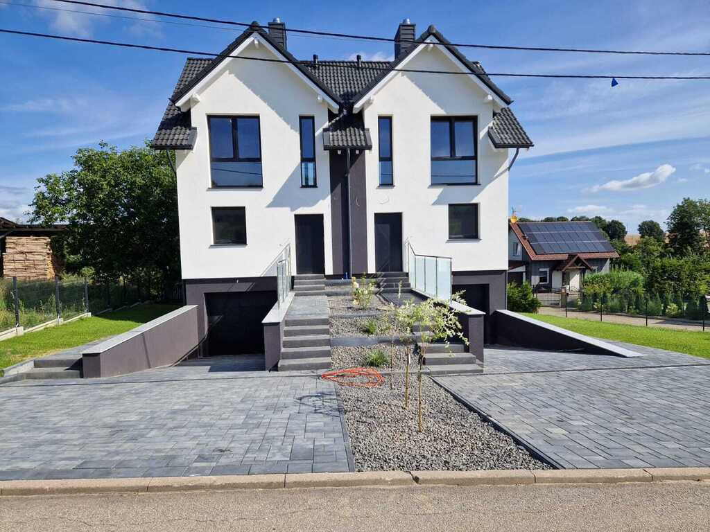 Barłomino, dom za miastem 120 m2, garaż