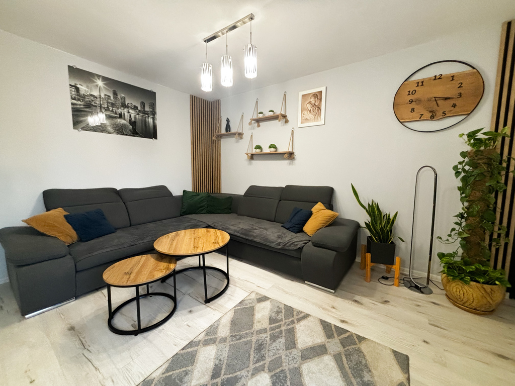 Wyremontowane M4 67,4 m2, 1 piętro- oś. Koniczynka