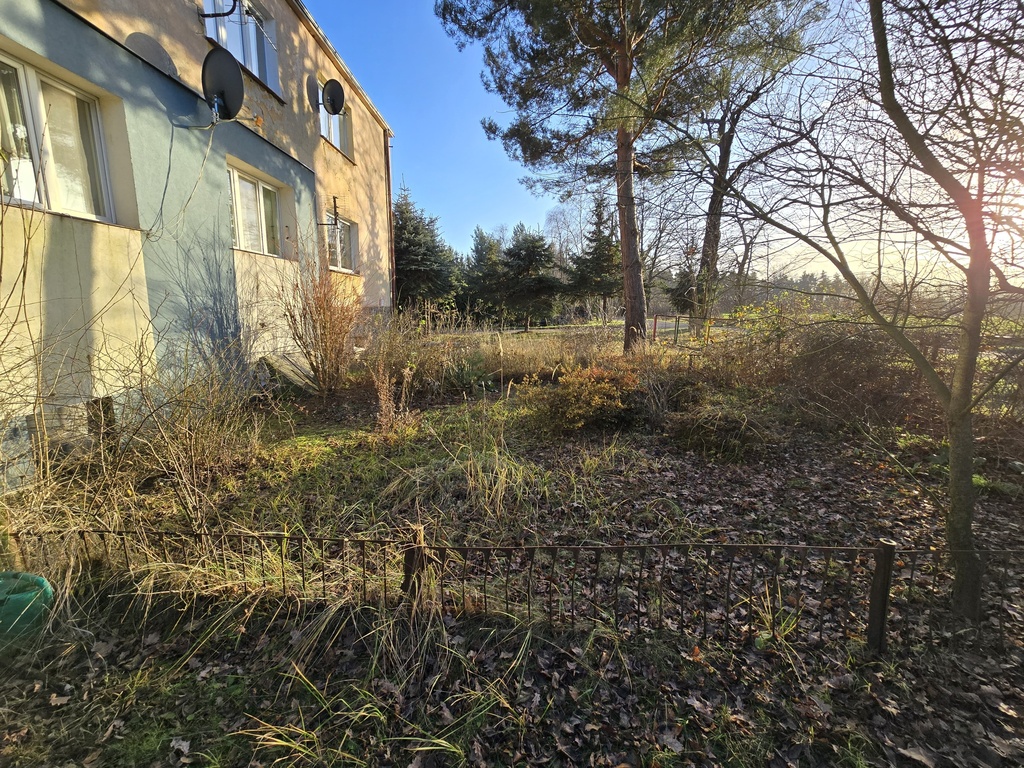 Mieszkanie 3 pokojowe  z działką 10 arów Legnica