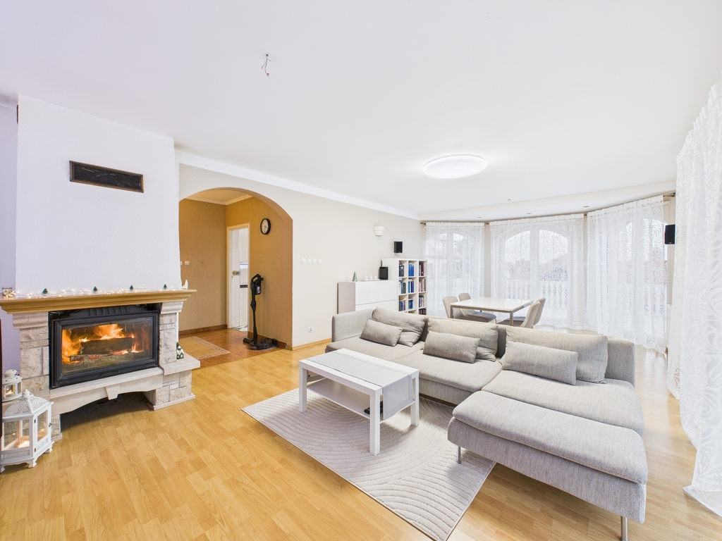 Dom z garażem/6 pokoi/ogród/Bochnia