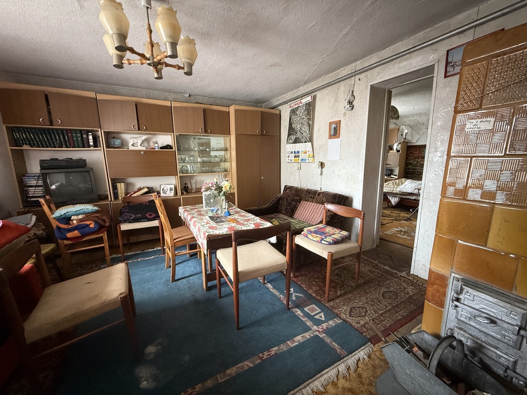 Mały dom do remontu, działka 500 m2