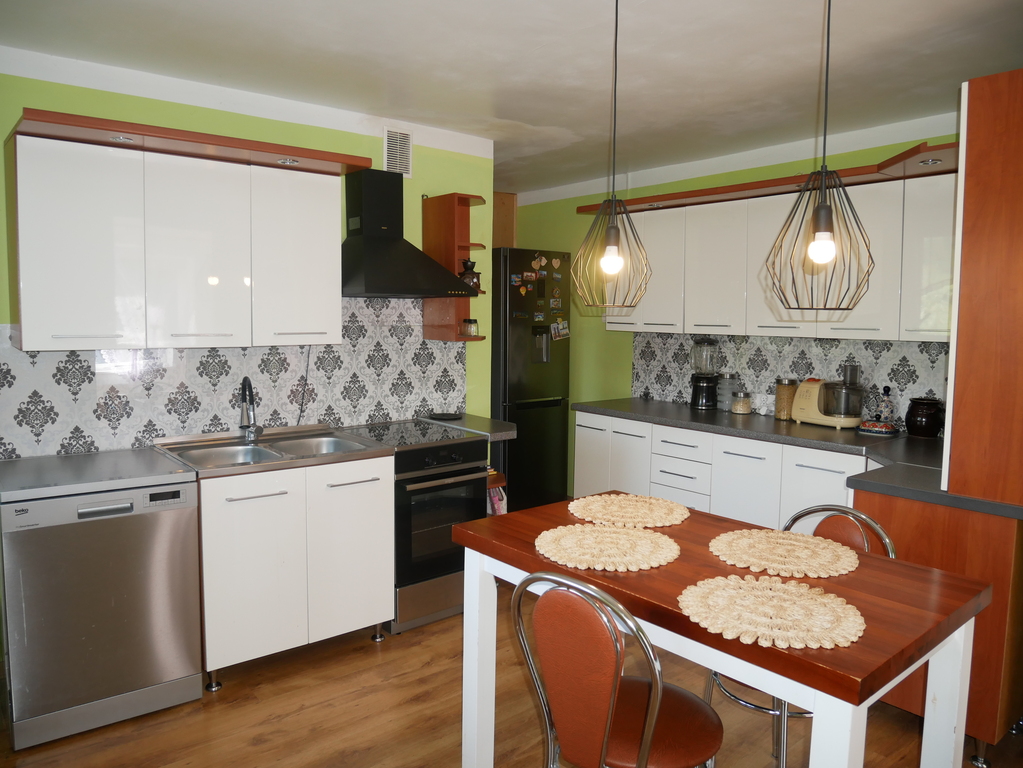 Dom w Ustroniu z dużą działką