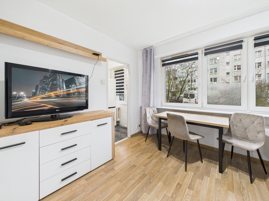 2 pokoje, wysoki parter | ul. Dworcowa | 32 m2