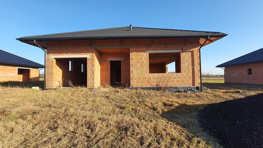 Dom wolnostojący 144.9m² w pięknej okolicy