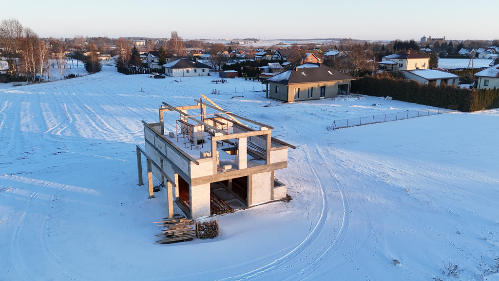 Tu zaczyna się Twoja przyszłość – Dom w Żurawkach