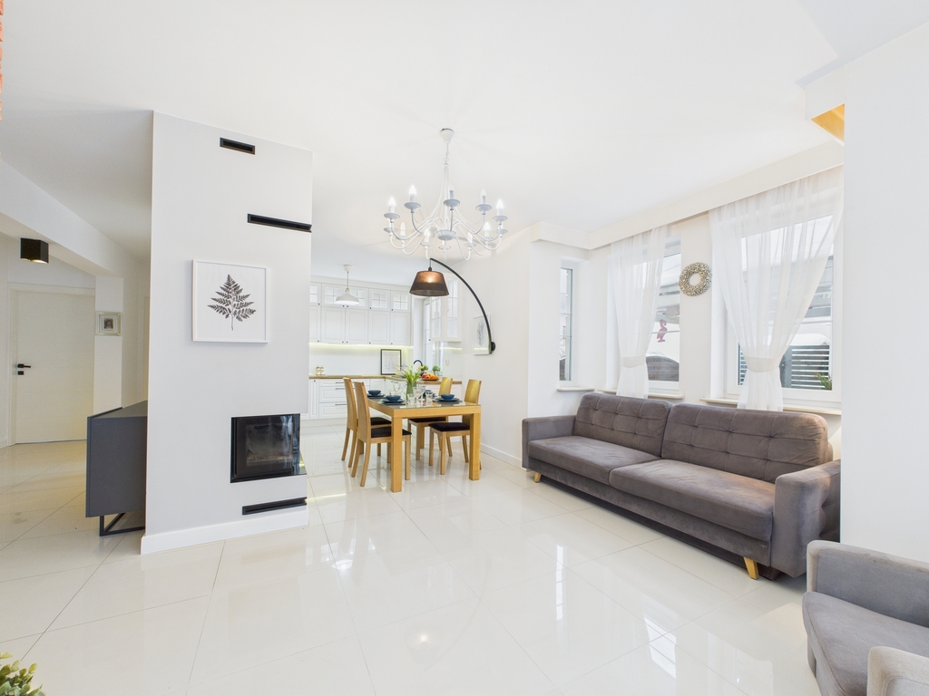 85 m², 4 pokoje, ogród 87 m² i 2 miejsca – Kobyłka