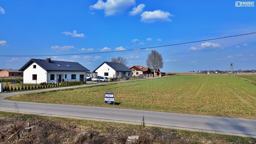 Piękne działki pod lasem 10a - Krężnica Jara