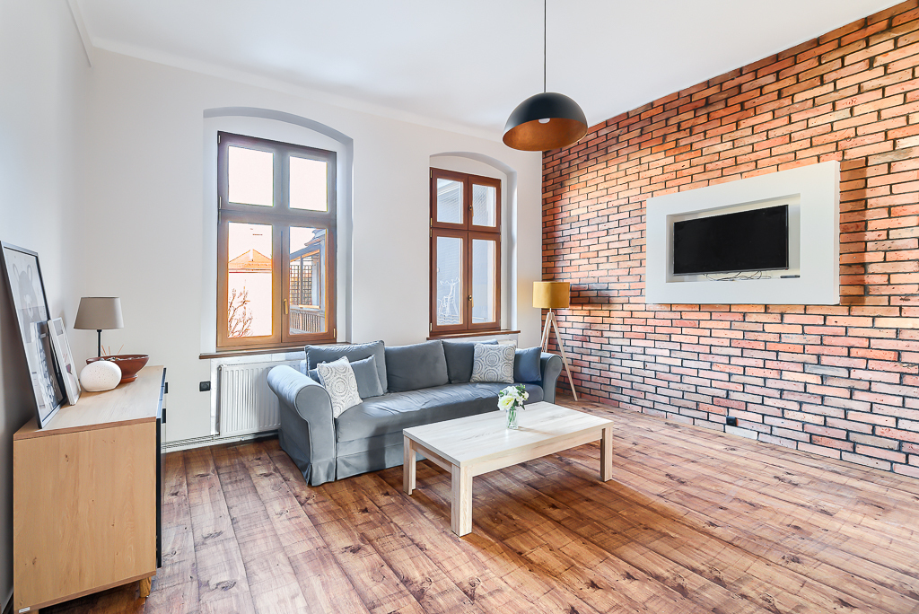 3 pokoje w kamienicy- Bytom, Śródmieście