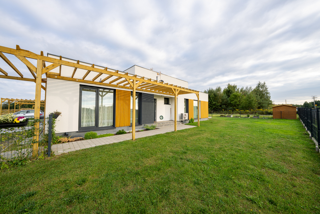 Dom do zamieszkania - w cichej okolicy!