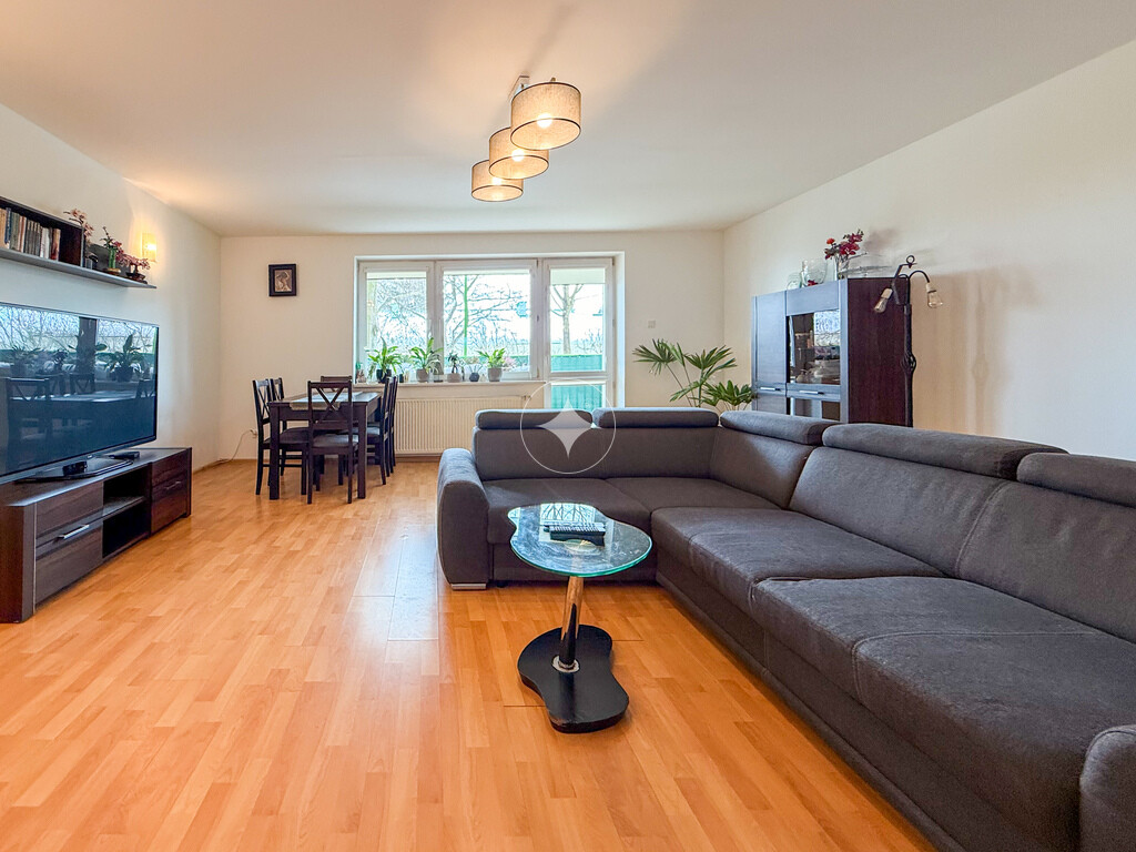 Rodzinne mieszkanie 91m2 z loggią i garażem parter