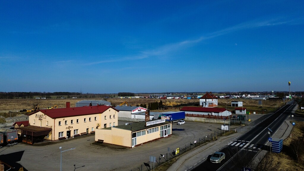 MOTEL Z RESTAURACJĄ I SKLEPEM PRZY A4