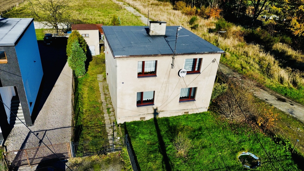 Na sprzedaż dom jednorodzinny do remontu !