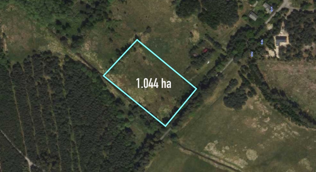 Duża działka w zielonej okolicy