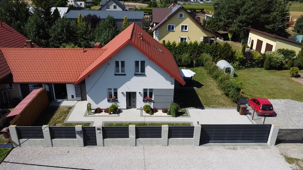 NOWA CENA!! Zadbany dom - po generalnym remoncie!!