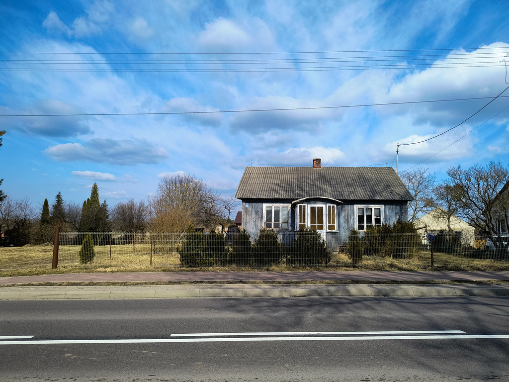 Tanie i ciche siedlisko na wsi z potencjałem