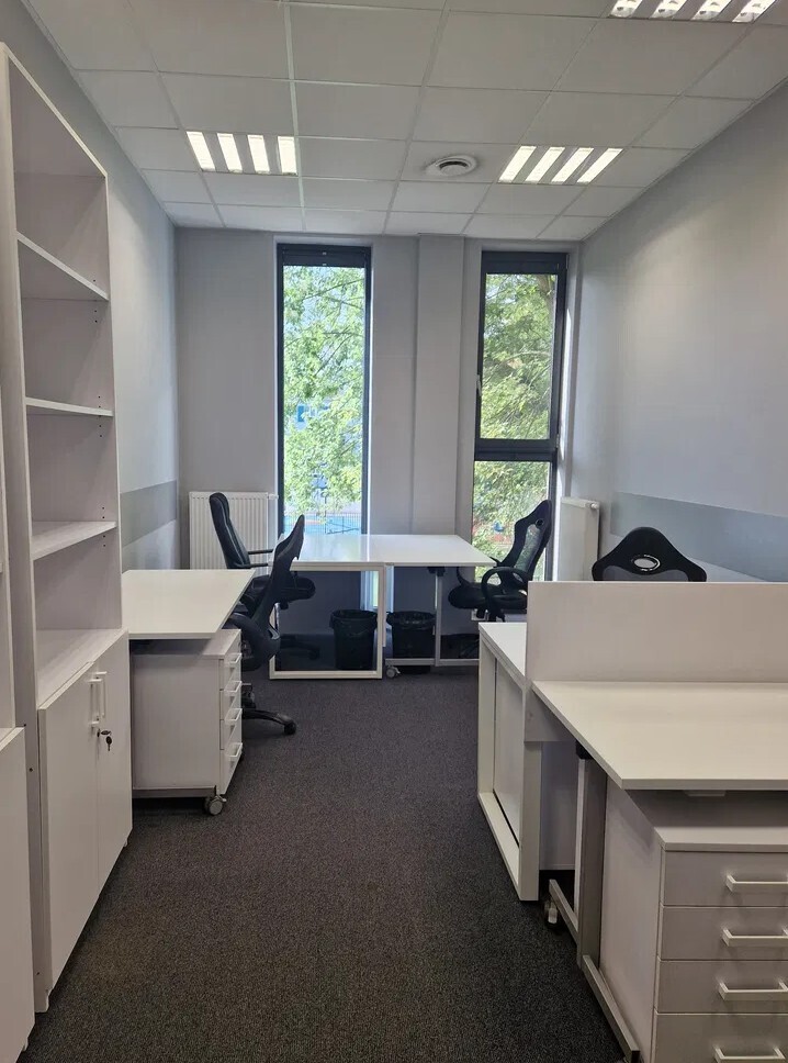 Biuro do wynajęcia    22m2    Ul: Zana!!