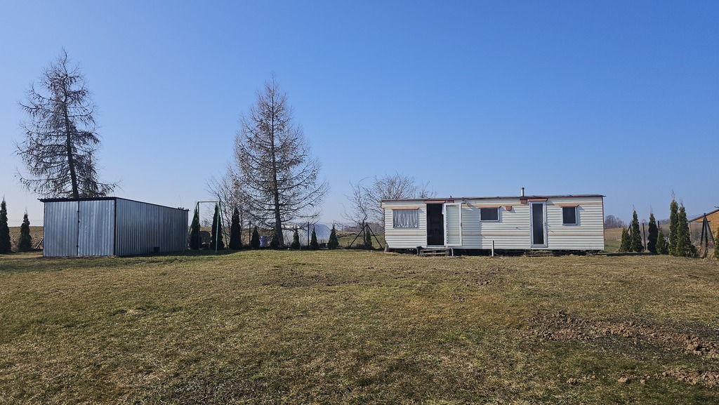 Gotowa działka pod budowę nad jeziorem Szóstak