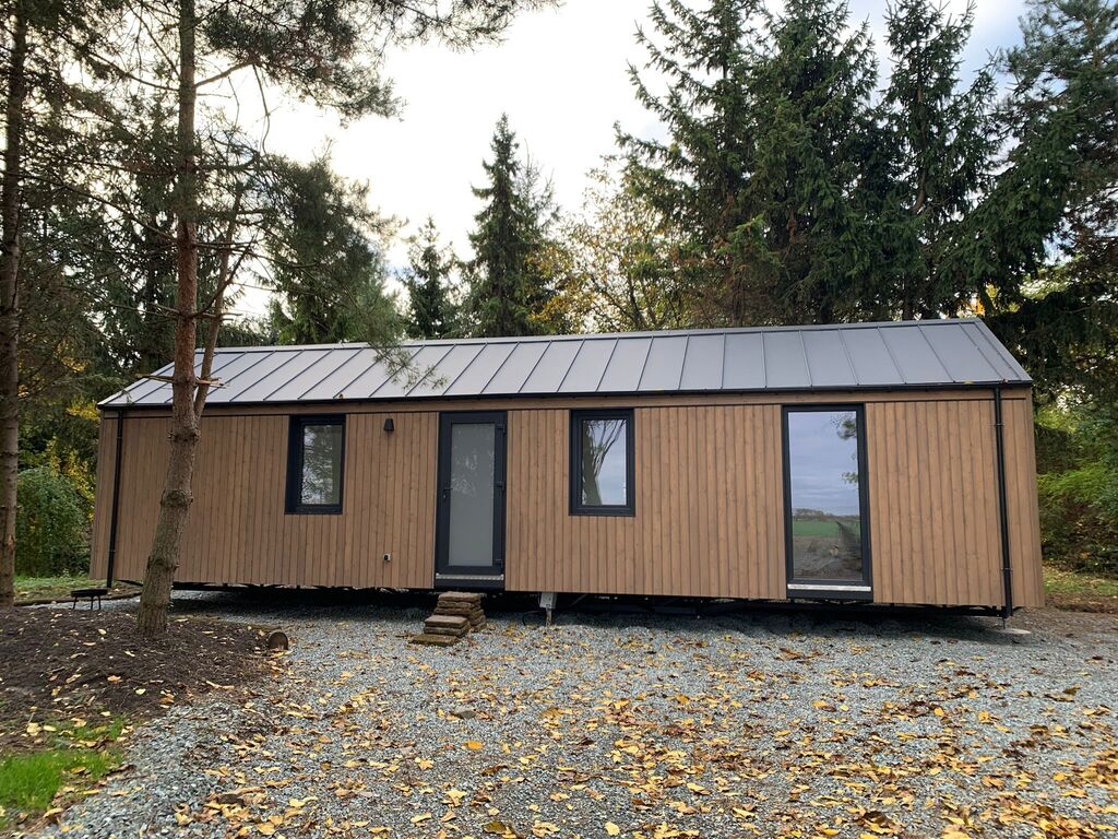 Mobilny dom 48 m2 + antresola 15 m2 — jak nowy