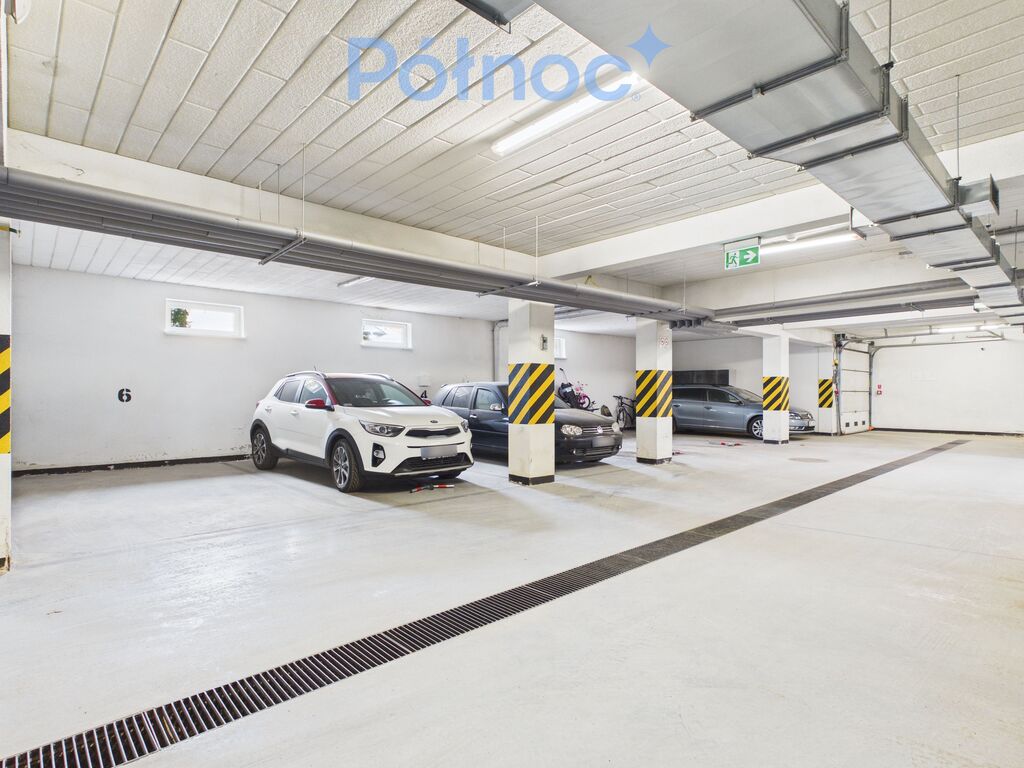 Garaż, stanowisko postojowe, Ełk Mickiewicza 37C