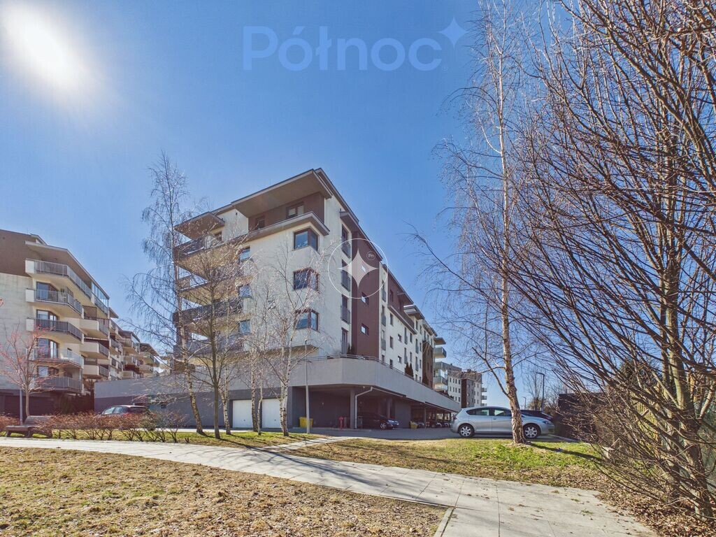 Garaż pod blokiem z dodatkowym miejscem Tuwima 14