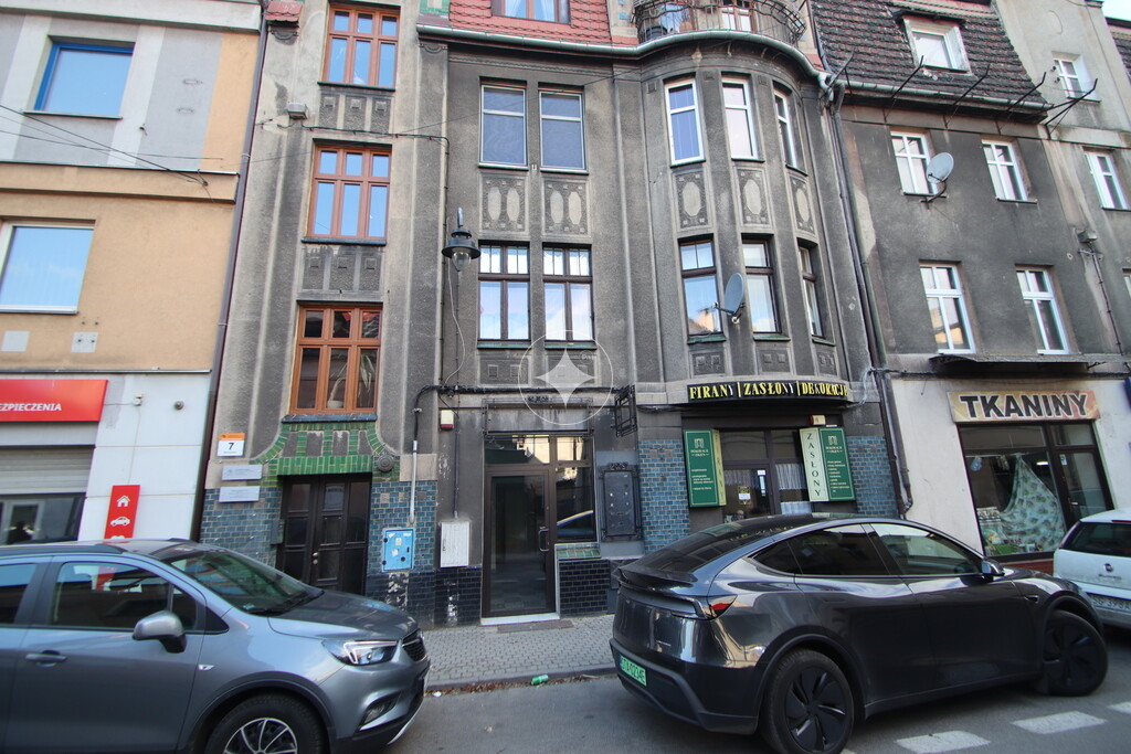 Lokal hand.-usług. centrum Tarn. Góry 35 m²