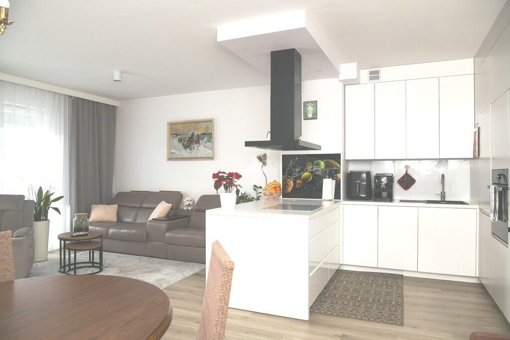 Komfortowe. ogródek, hala garaż. komórka lok.