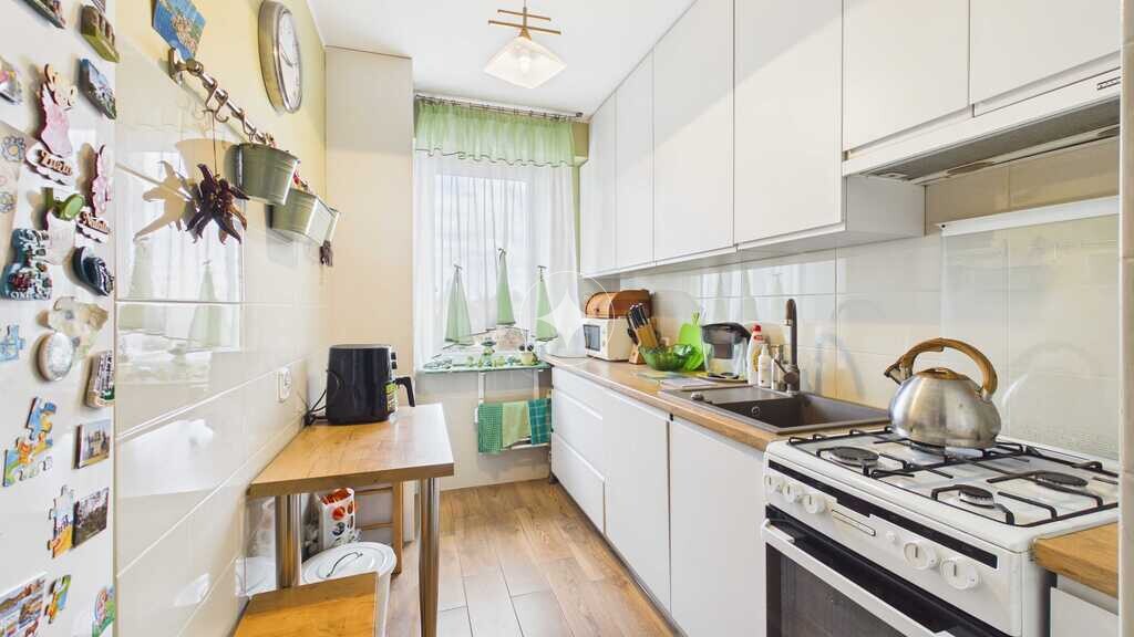 Mieszkanie 3-pok., 48,1 m², niski blok