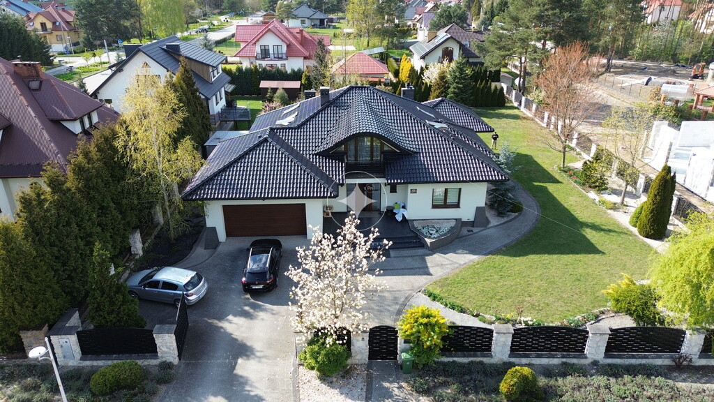 DOM NA SPRZEDAŻ–POŁANIEC, UL. WIDOKOWA/ 230 M2