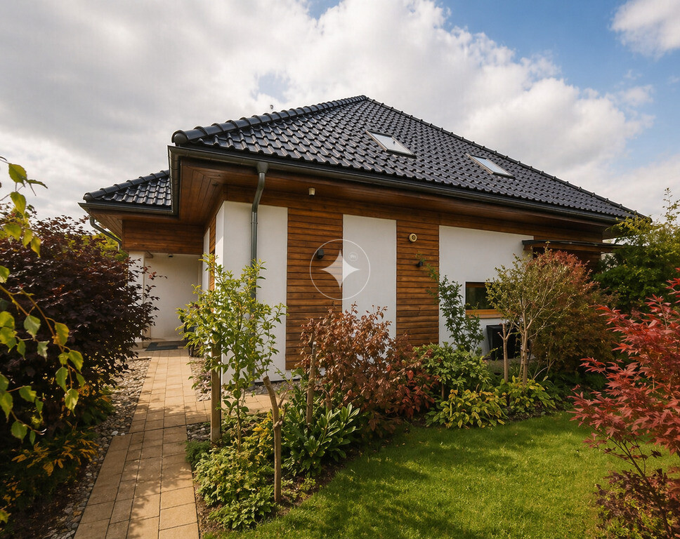 Stylowy dom z ogrodem i klimatycznym tarasem