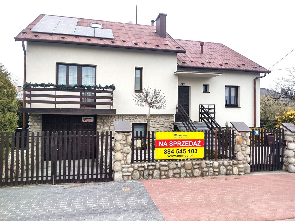 DUŻY DOM W CENTRUM MIELCA