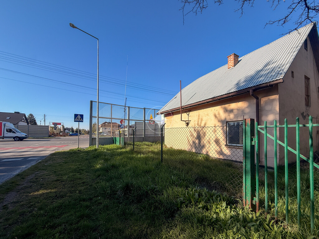 Budynek który służy jako dom lub lokal