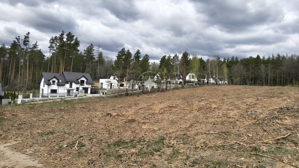 Duża działka w Jurowcach na wzniesieniu.