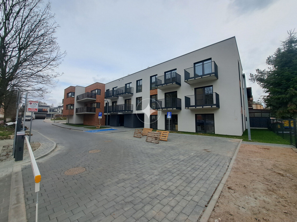 budynek usługowo-biurowy Józefa Wybickiego 450m2