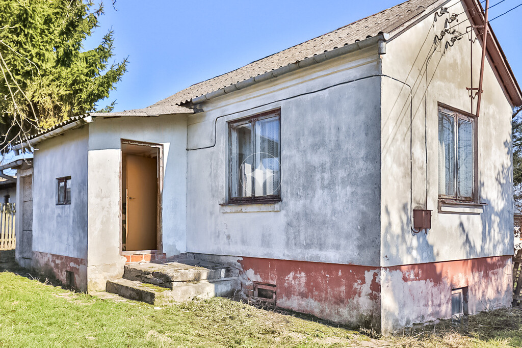 Siedlisko 50 ar Sielec dom + zabudowania