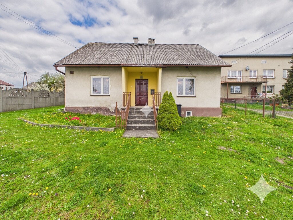 Dom wolnostojący z działką 20 ar, Brodła k/Alwerni