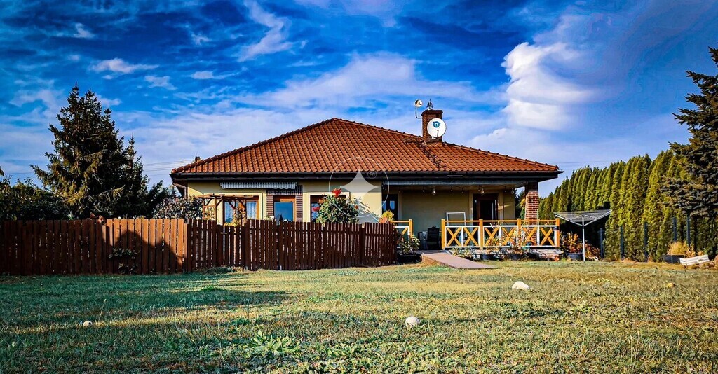 Dom wolnostojący z działką 900 m2/Nadolice Wielkie